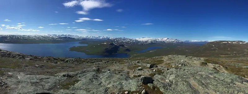 Attraktiv semesterby i Lappland med unikt fjälläge och utvecklingspotential, bild 2