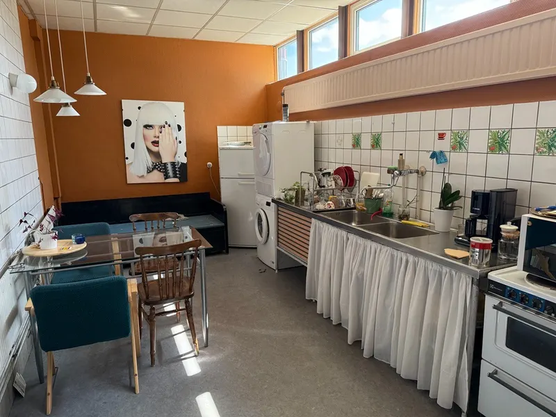 Stor Frisör & skönhetssalong Duvbo Sundbyberg, bild 11