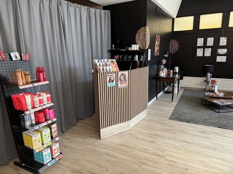 Stor Frisör & skönhetssalong Duvbo Sundbyberg, bild 4