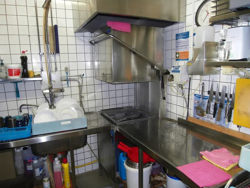 Väletablerat Café Täby Centrum, bild 11
